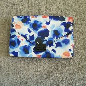 Loeffler Randall Clutch